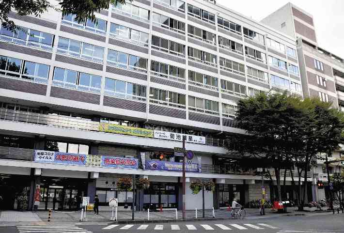 「ハードクレーマー」で有名、生活保護でホテル９７１泊…市に水増し請求も : 社会 : ニュース : 読売新聞オンライン