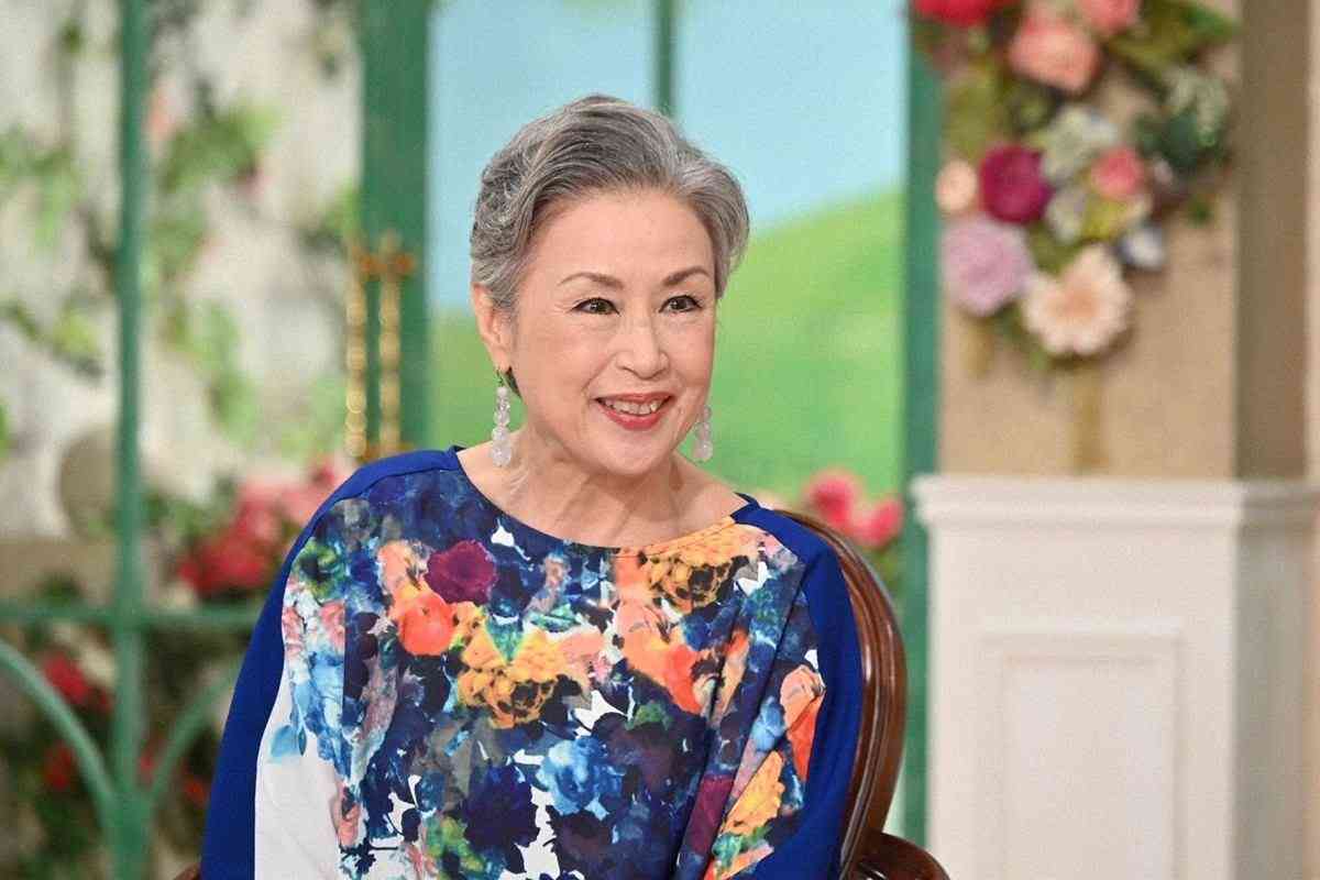 辺見マリ、白髪染めやめグレイヘアに「もういいや、心と体を解放しよう」