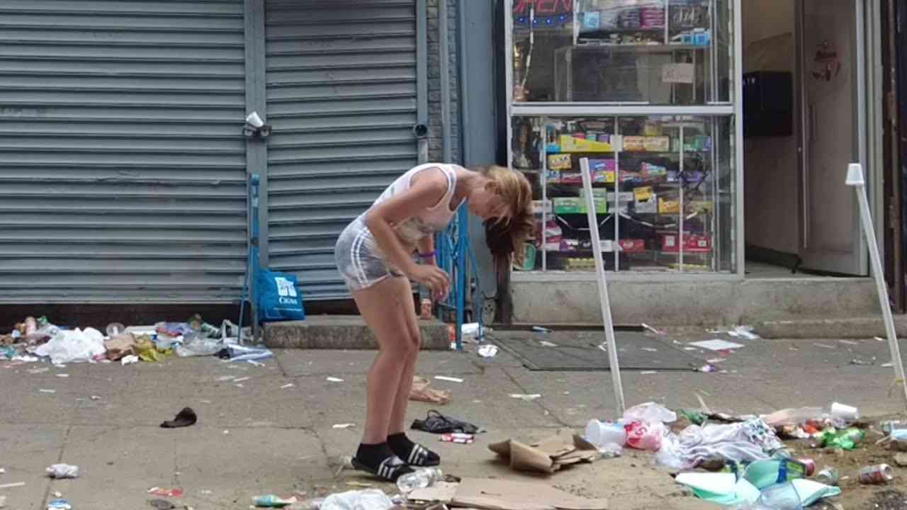 Streets of Philadelphia, Kensington Avenue, What happened today, Aug, 2021. - YouTube