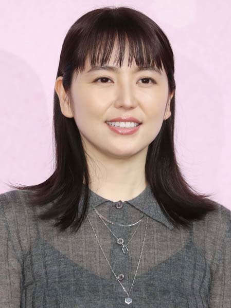 長澤まさみデビュー20周年記念写真集の散々な評判「作り手側の自己満足」の声（日刊ゲンダイDIGITAL） - Yahoo!ニュース