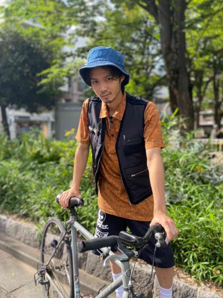 磯村勇斗、ヒゲあり・なしの比較写真「別人！」「ギャップがすごい！」