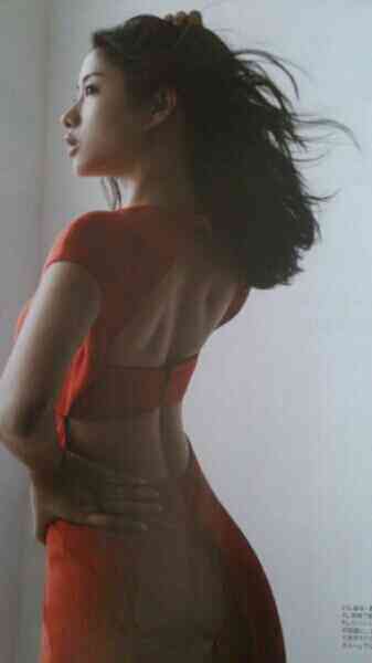 後ろ姿がきれいな女性が見たい