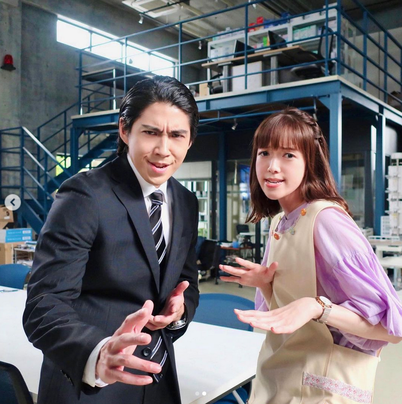 佐藤栞里　“音羽先生”賀来賢人へ「尊敬と感謝の気持ちでいっぱい」 笑顔の2ショットに「泣けちゃう」