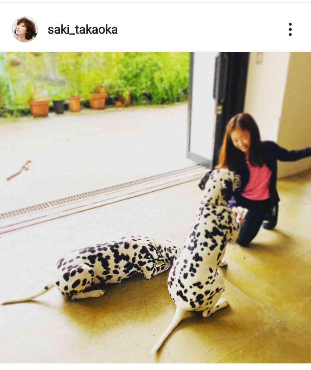 高岡早紀、長女の写真を公開しフォロワー騒然「めちゃくちゃ綺麗」「女優の卵ですか？」 : スポーツ報知