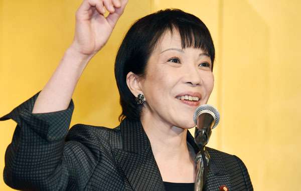 「飲みィのやりィの…」離婚の高市大臣“肉食自伝”の衝撃｜日刊ゲンダイDIGITAL