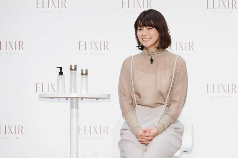 “つや玉”輝く新CMで石田ゆり子＆ミッツ・マングローブが初共演