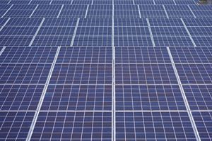 太陽光発電をエサに大金を巻き上げた詐欺会社テクノシスステムの手口～小泉元首相を広告塔に活用、小池都知事に飛び火（前）：【公式】データ・マックス　NETIB-NEWS