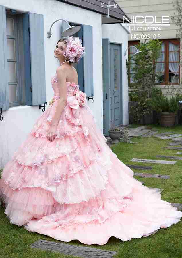 ブリブリなウェディング、カラードレスが見たい