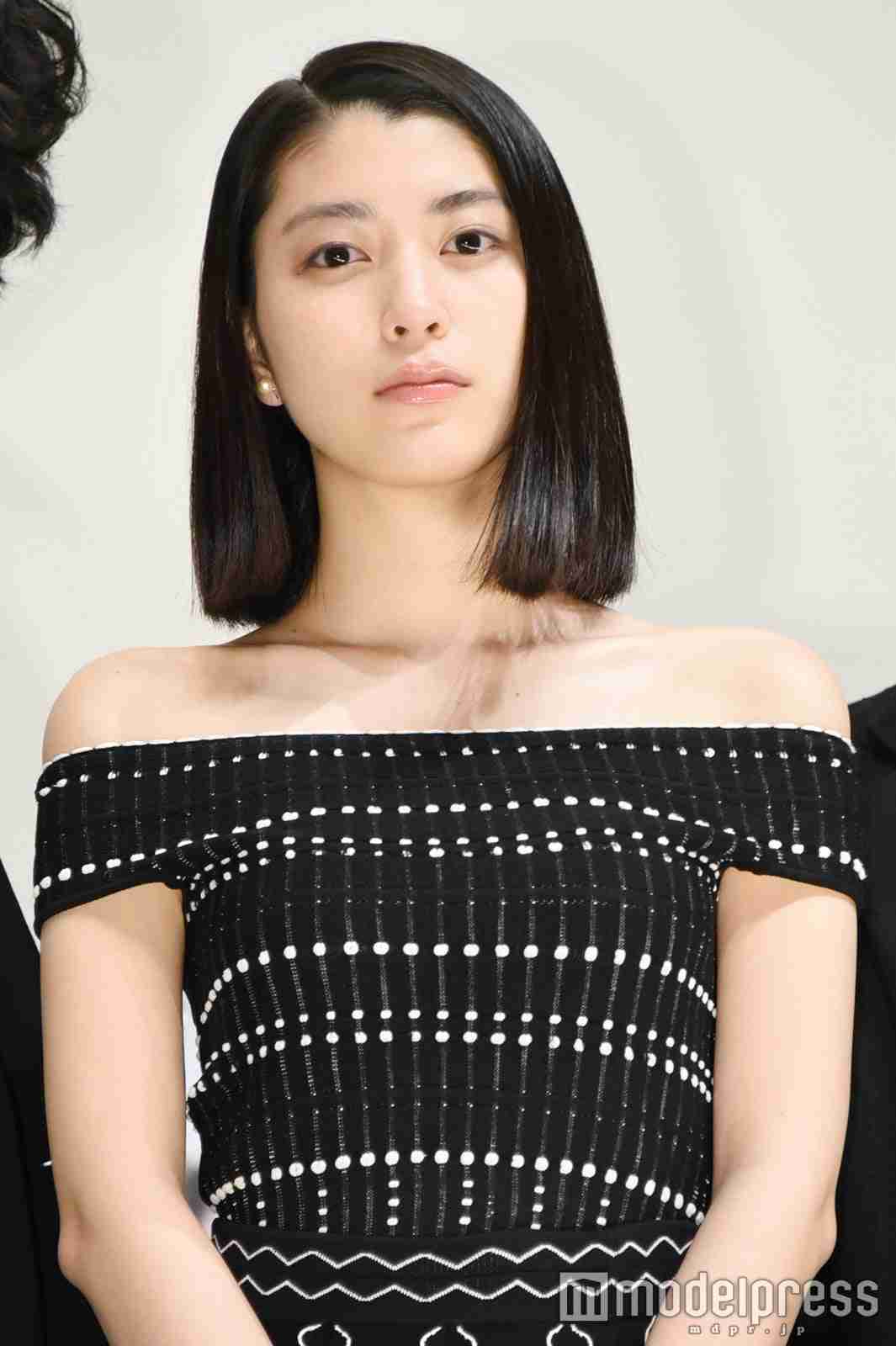 成海璃子・小関裕太ら、原田知世主演ドラマ「スナック キズツキ」出演決定