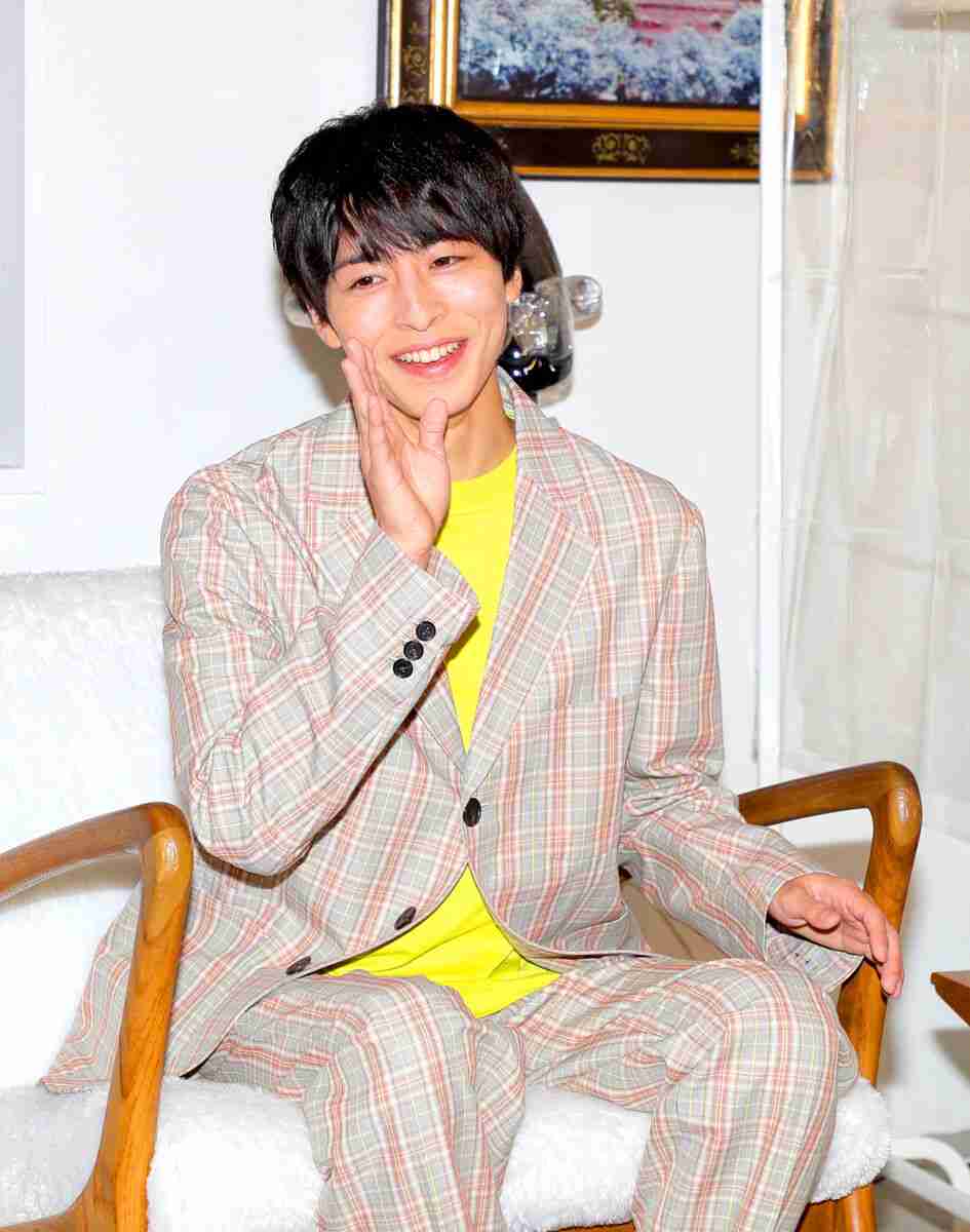 高杉真宙、ＹｏｕＴｕｂｅｒエミリンと配信ドラマＷ主演、胸キュンシーンも : スポーツ報知