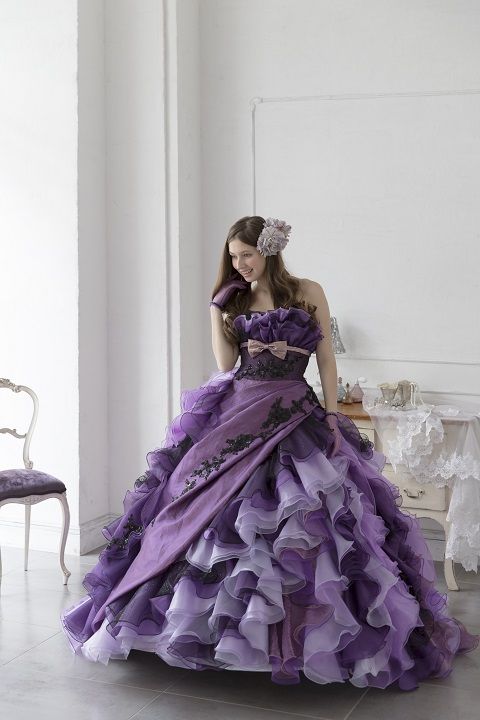 ブリブリなウェディング、カラードレスが見たい