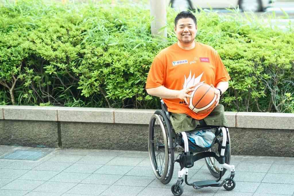 車いすバスケ唯一のプロ選手、香西宏昭。12歳から登り続けた「階段」のその先 – クラシコムジャーナル