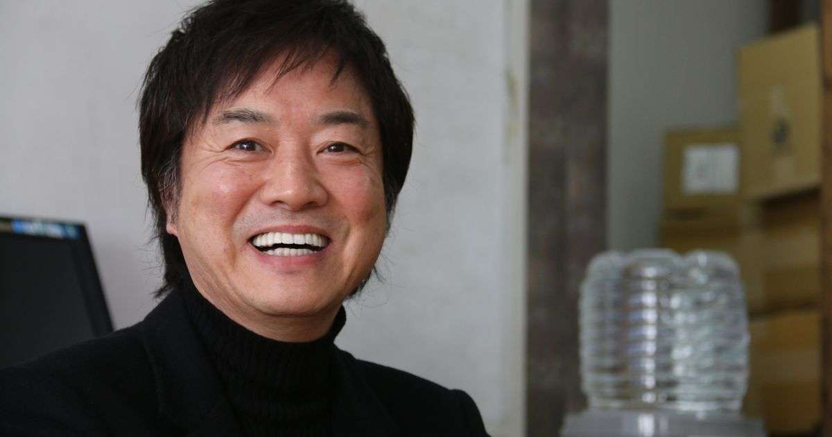 なぜ高知東生さんは「陰謀論」から脱出できたのか。「ネットで出会った真実」がガラガラと崩れた瞬間 | ハフポスト