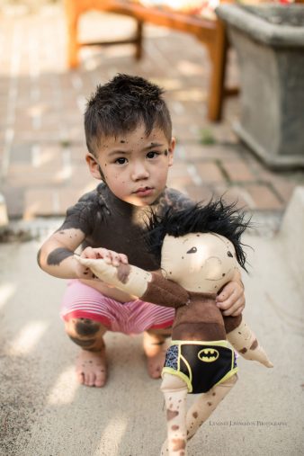 障害や傷跡のある子供に“そっくりの人形”を作る女性。「感動で泣いた子もいました」