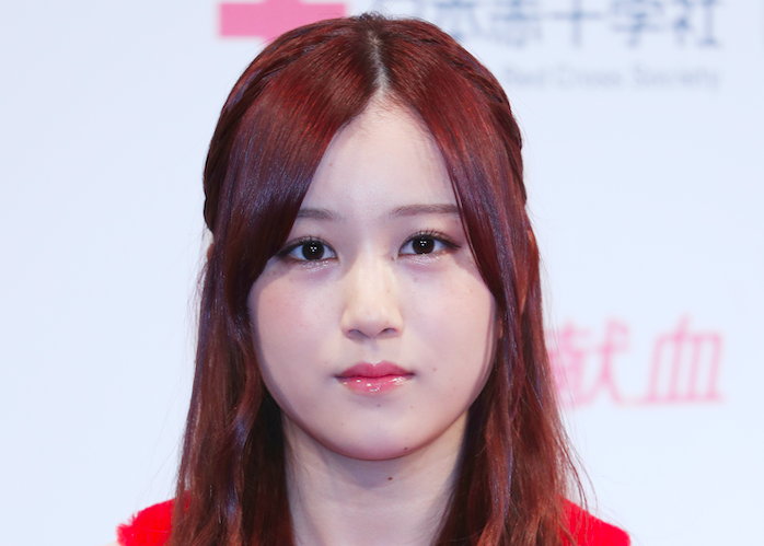 《路上抱擁＆恋人つなぎ写真》乃木坂46・星野みなみが4歳年上通販会社御曹司と熱愛　新宿、阿佐ヶ谷デートで2連泊