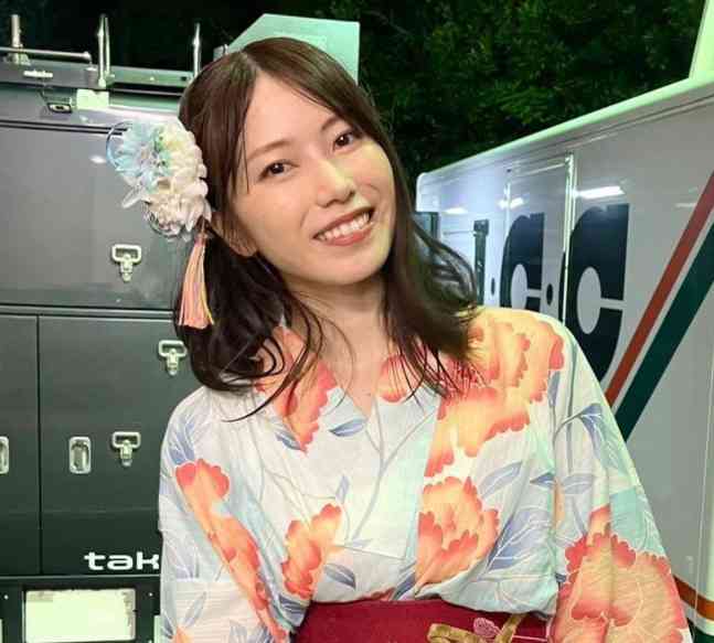 横山由依がAKB48を卒業発表「ウエディングドレス姿に結婚式したい人続出」2代目総監督 | しゅふちゃんの知恵袋