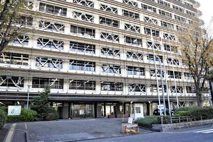 レジ通らずカートで車直行、大量にコメ盗みＳＮＳでベトナム人に売却 : 社会 : ニュース : 読売新聞オンライン