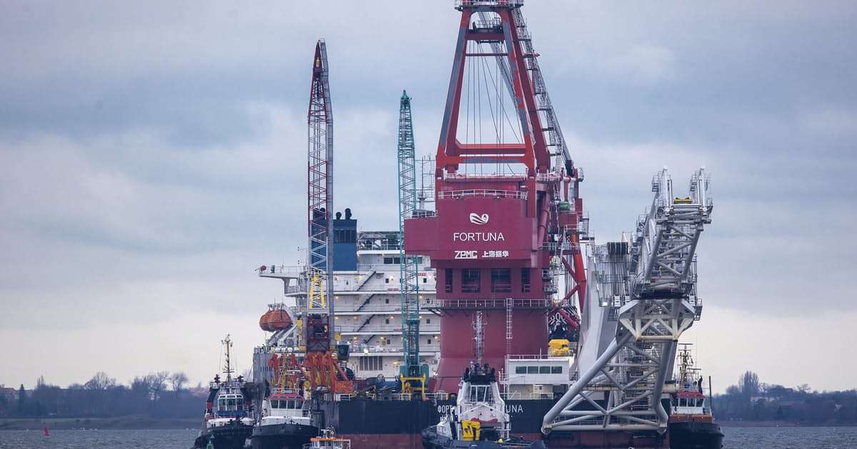 ロシアから欧州へ、天然ガスパイプライン完工: 日本経済新聞