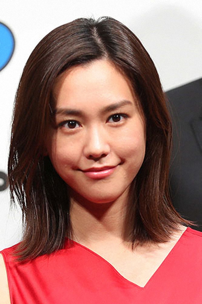 桐谷美玲　ティファニーの Tスマイルペンダント＆上下デニムコーデに「カッコ可愛い」「素敵」の声― スポニチ Sponichi Annex 芸能