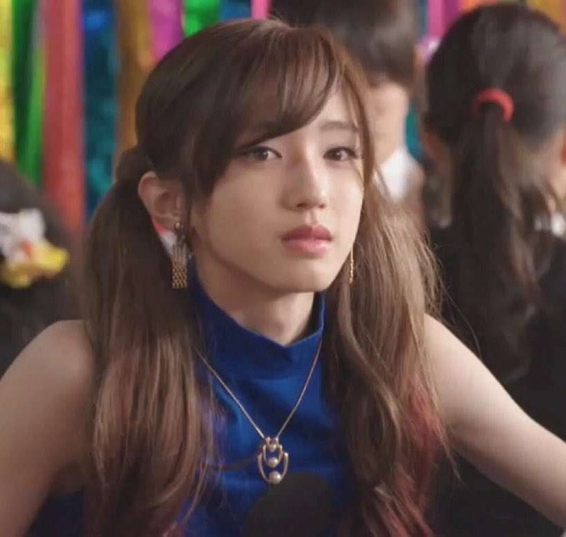 なにわ男子・道枝駿佑、爽やかな衣装で柔和な笑み 『週刊朝日』単独初表紙飾る