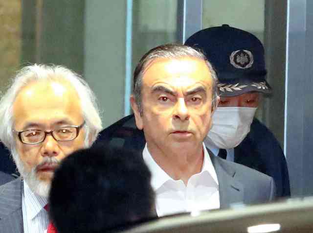 法廷でパソコンに電源を使うな…横浜地裁裁判長の