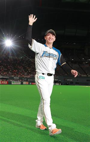 引退の斎藤佑樹、気になる“再就職先”　「佑ちゃん」いまだチーム随一のタレント力…芸能事務所に所属内定か