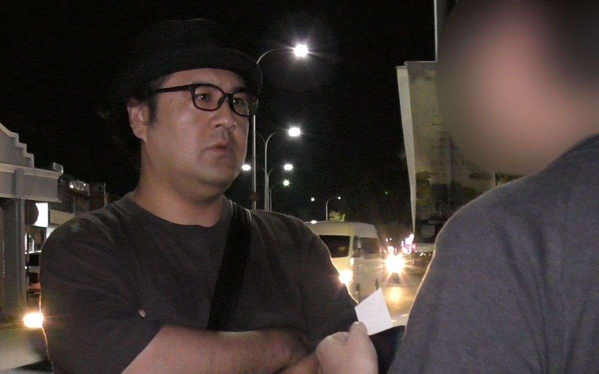 俳優・小手伸也がファンと
