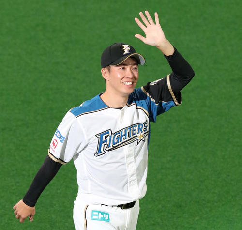 斎藤佑樹、伝統の早慶戦で解説者デビュー「こうやって野球を見るのは新鮮」 - アマ野球 : 日刊スポーツ