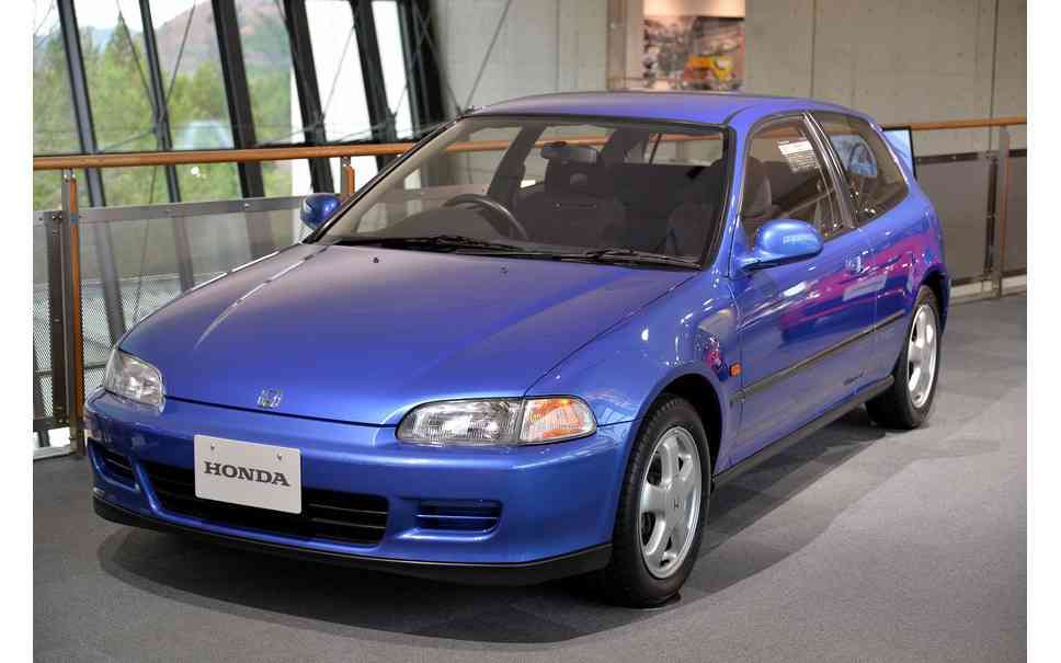 新型シビック販売好調、若者ウケに驚きの声「シビック復権」「戦略奏功」「350万くらいする車だよ」
