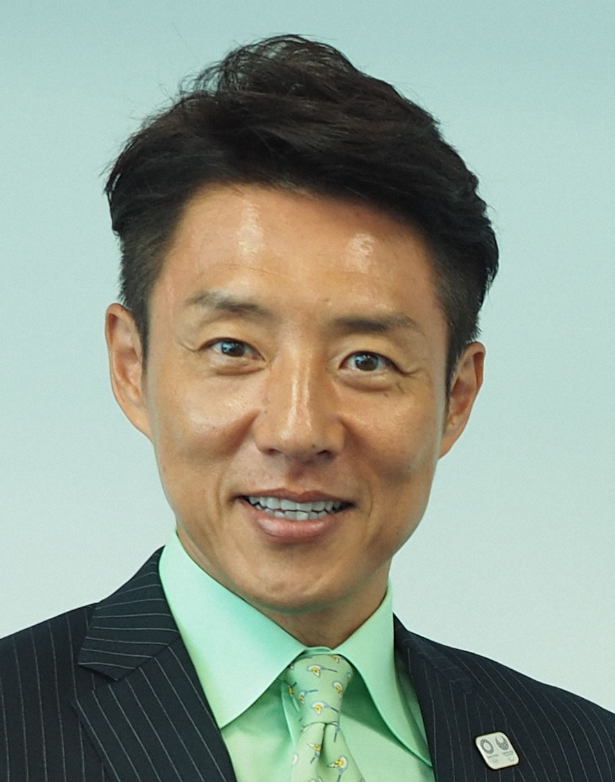 松岡修造氏「Mステ」でHey！Say！JUMPのセンターでダンス披露　ネット「気になって仕方ない」― スポニチ Sponichi Annex 芸能