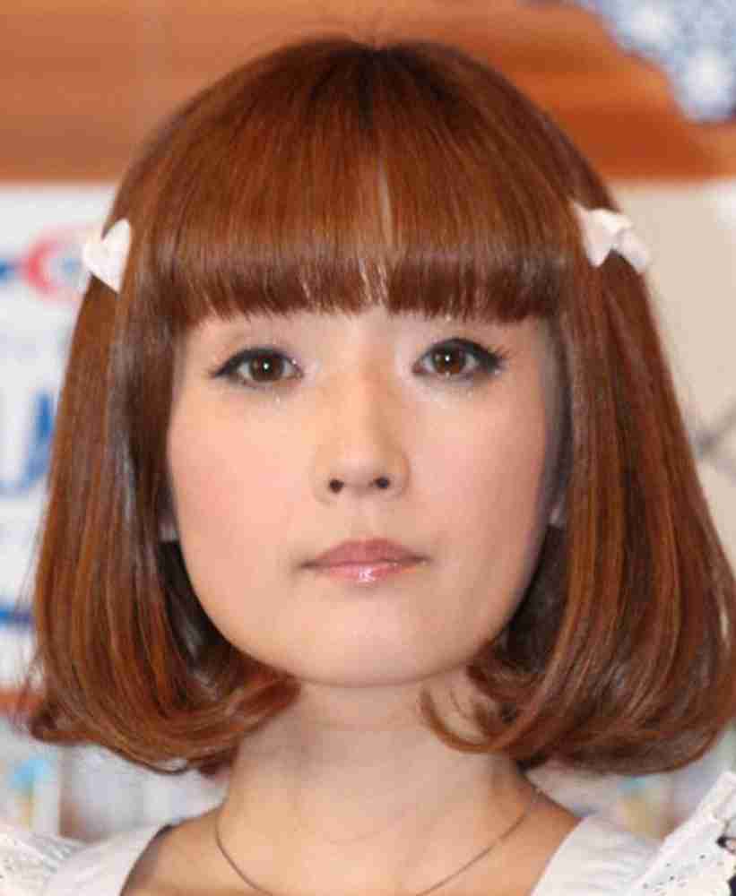 千秋　スッキリインテリアの広々リビングルーム公開　維持に「たった一つのルール」も披露