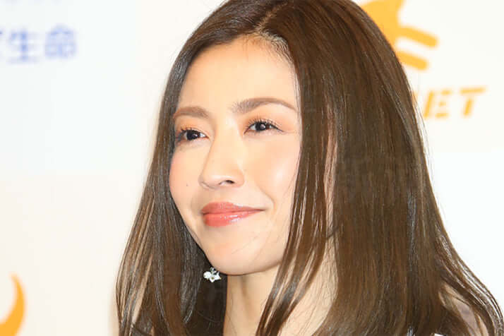 片瀬那奈は事実上のクビだった　ドラマ関係者から「一緒に仕事はできない」との声が噴出 | デイリー新潮
