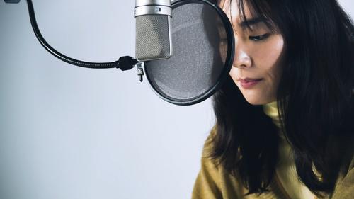 新垣結衣、11年目「メルティーキッス」音声CM初挑戦「DJ時代懐かしく」