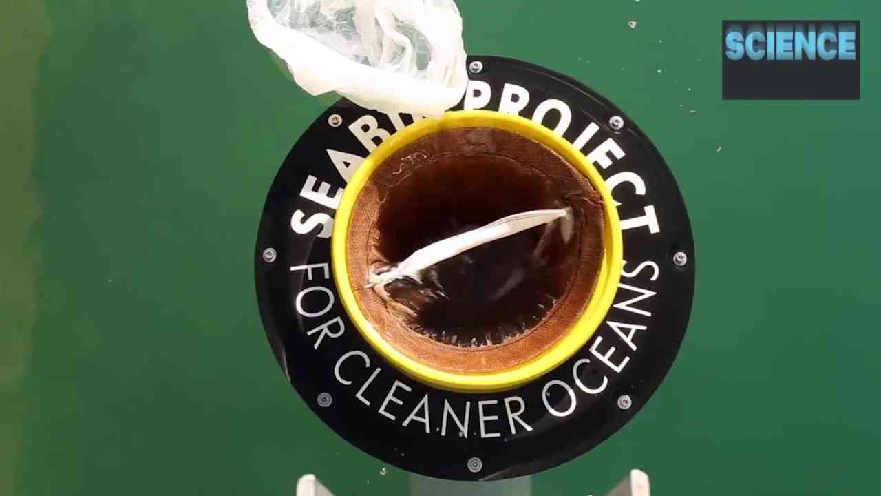 ヨーロッパで開発された海のゴミ箱「Seabin」 - YouTube