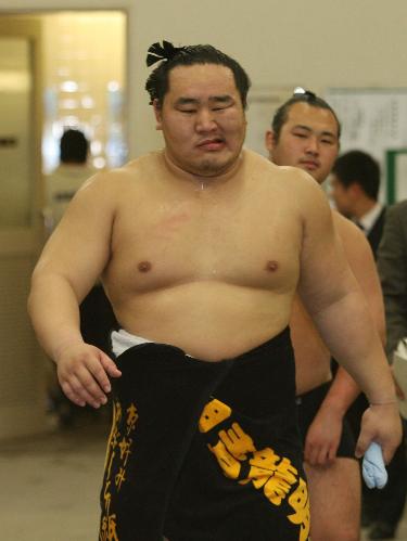 朝青龍５連勝で口も絶好調「オレが殺してやる！」― スポニチ Sponichi Annex スポーツ
