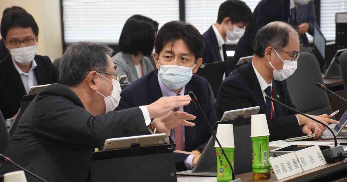 HPVワクチンの「積極的勧奨」を再開　厚労省部会が了承 | 毎日新聞