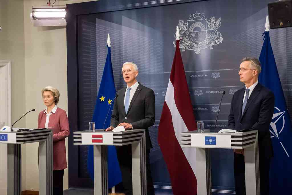 EU・NATOの協力強化へ　リトアニアなど共同訪問　両トップ（時事通信） - Yahoo!ニュース