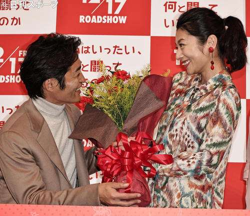 酒好き小池栄子「現場の撤収が早い。そそくさと帰ってます」安田顕と共通点 - シネマ : 日刊スポーツ