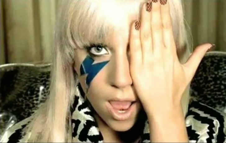 どうでもいい皿ほどなかなか割れない