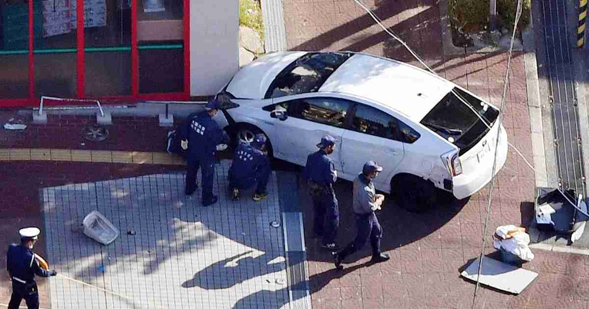 スーパー3人死傷事故、89歳容疑者釈放　検察の勾留請求認められず | 毎日新聞