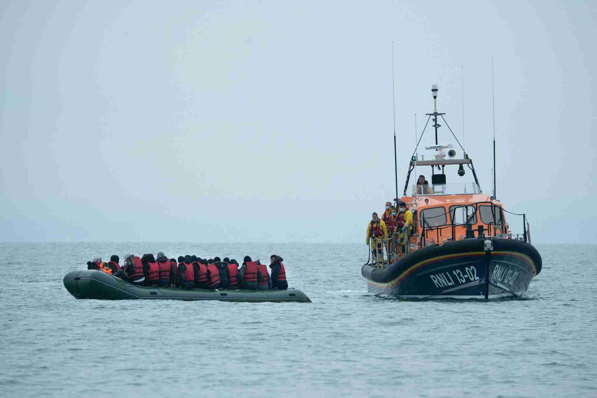 英仏海峡で移民ボート沈没、過去最悪の31人死亡（ＡＦＰ＝時事） - Yahoo!ニュース