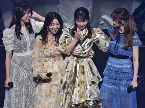 大島優子、指原莉乃、北原里英がAKB48横山由依卒コンにサプライズ登場「Not yet、解散でいいですか?」