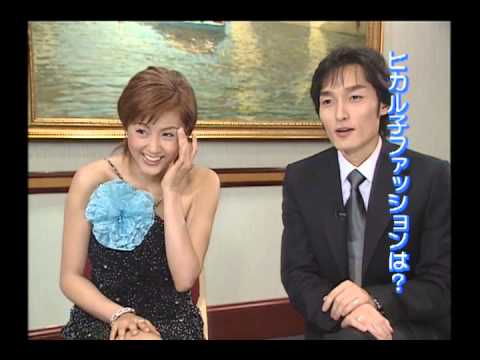 奇跡の50歳!藤原紀香 築地本願寺でスーツ姿のポージングに「海外かと」「絵画に見える」の声