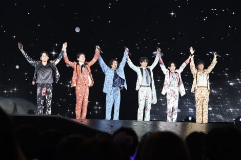 V6、集大成ライブで26年の歴史に幕「いつかどこかでまた逢う日まで」
