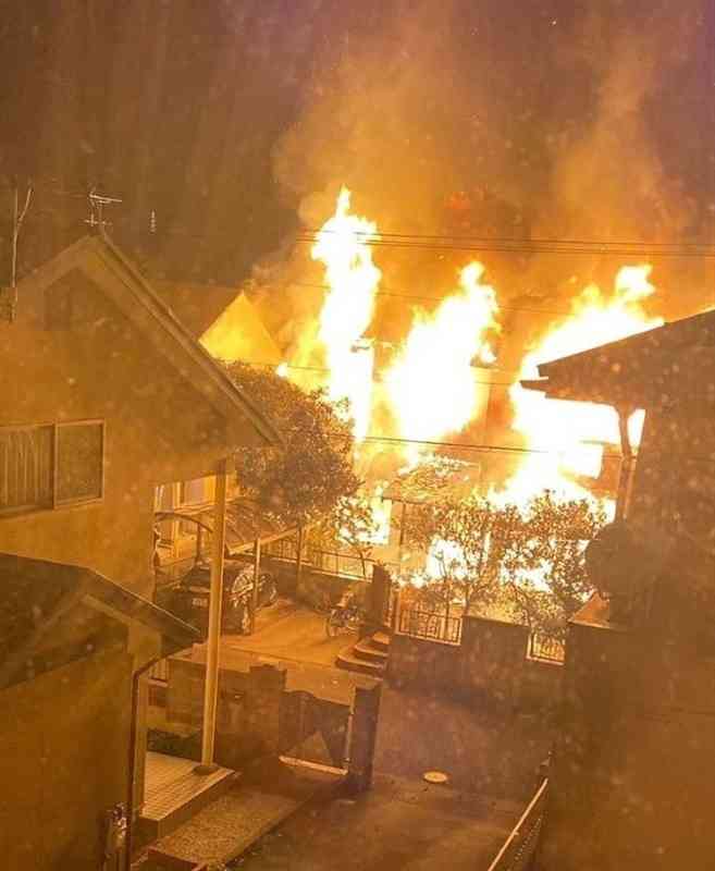 「叫び声聞こえた」北九州で民家全焼　遺体は10歳男児か（西日本新聞） - Yahoo!ニュース