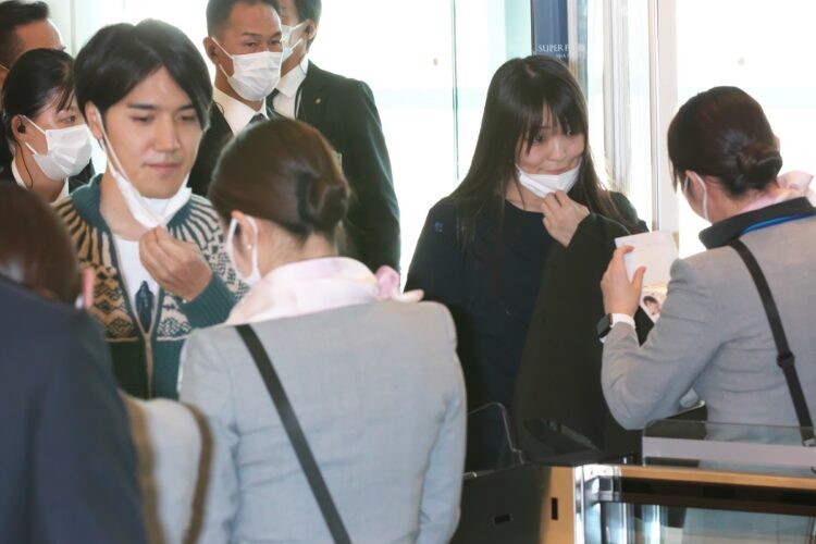 小室夫妻を追いかけ続ける『デイリー・メール』の王室への執念（NEWSポストセブン） - Yahoo!ニュース