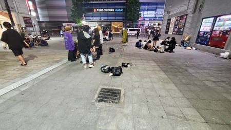 歌舞伎町「トー横」界隈にたむろする若者達の実像（東洋経済オンライン） - Yahoo!ニュース