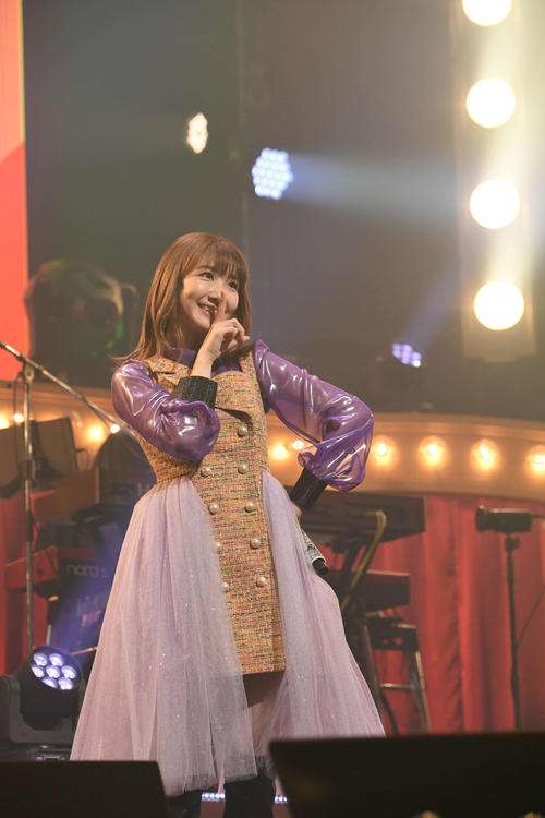 柏木由紀「脊髄髄内腫瘍」手術で延期のソロライブ開催「めちゃくちゃ元気」 - ＡＫＢ４８ : 日刊スポーツ