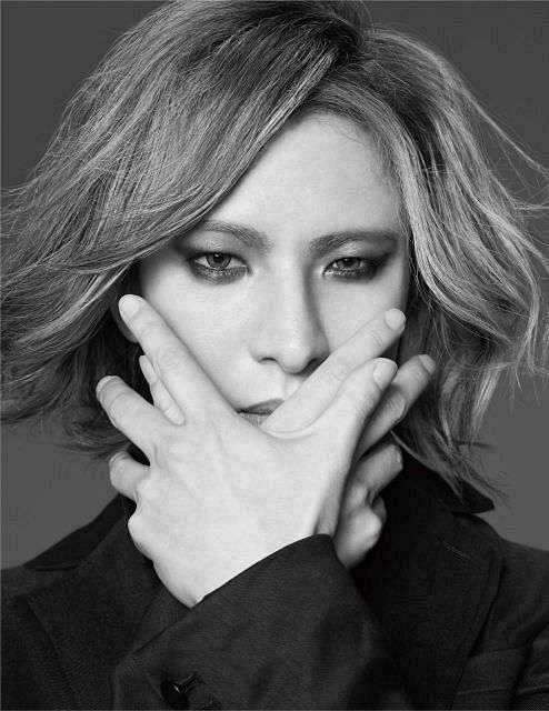 YOSHIKI、帰国を控えワクチンブースター接種 療養中の親友・GACKTに代わり『芸能人格付けチェック』出演へ（中日スポーツ） - Yahoo!ニュース