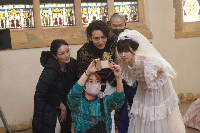 深田恭子&瀬戸康史のウエディング姿が素敵すぎ！『ルパンの娘』劇場版カット